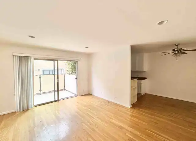 Property at 1320 Ridgeley Dr Unit 2, Los Angeles, CA, 90019, 1 bed, 1 bath, [object Object]