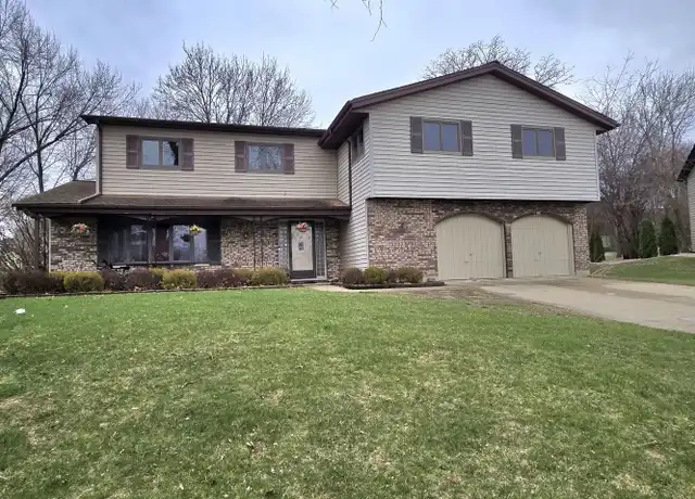 Property at 230 Fairfield Ct, Bloomingdale, IL, 60108, 5 beds, 3.5 baths, [object Object]