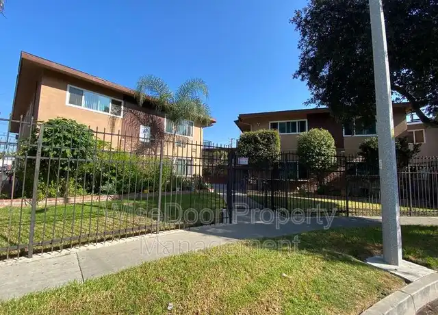 Property at 1409 W Lingan Ln Unit 5, Santa Ana, CA, 92704, 2 beds, 1 bath, [object Object]