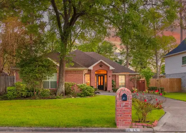 Property at 18 Devonshire Dr, Conroe, TX, 77304, 3 beds, 2 baths, [object Object]