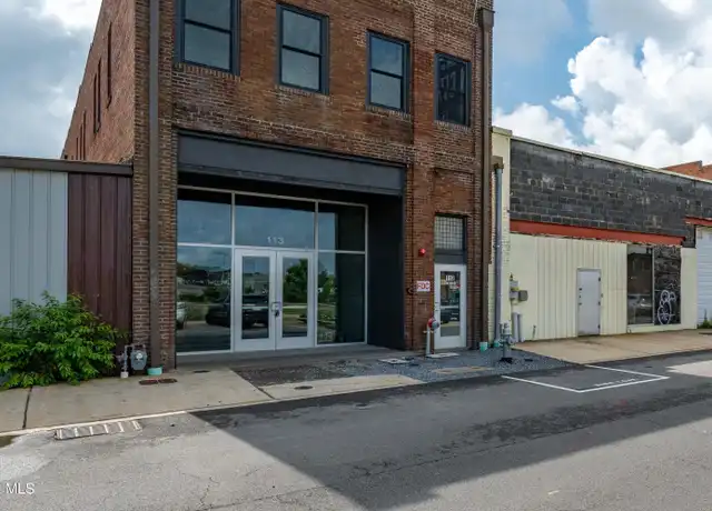 Property at 113 Commerce St Unit 204, Johnson City, TN, 37604, 1 bed, 1 bath, [object Object]