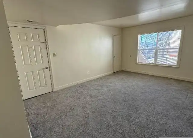 Property at 343 Kendrick Ln, Front Royal, VA, 22630, 2 beds, 1 bath, [object Object]