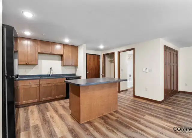Property at 610 Gray St Unit 003, Eau Claire, WI, 54701, 0 beds, 1 bath, [object Object]