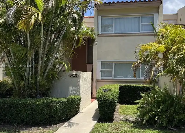 Property at 14327 Kendale Lakes Cir Unit 14327, Miami, FL, 33183, 3 beds, 2.5 baths, [object Object]