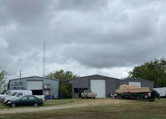 Property at 304 Wingo Way, Wills Point, TX, 75169, 2 beds, 1 bath, [object Object]