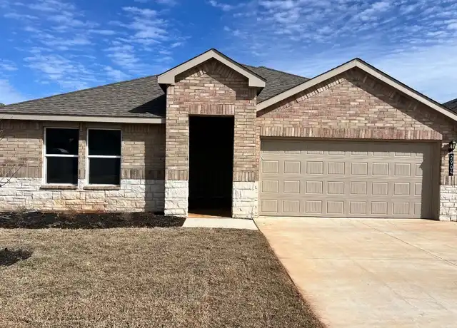 Property at 2904 Tara Ln, Norman, OK, 73069, 4 beds, 2 baths, [object Object]