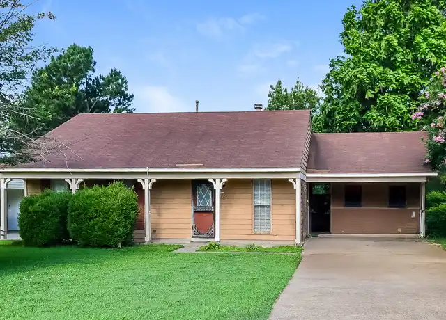 Property at 6325 Kensington Rd, Horn Lake, MS, 38637, 3 beds, 2 baths, [object Object]