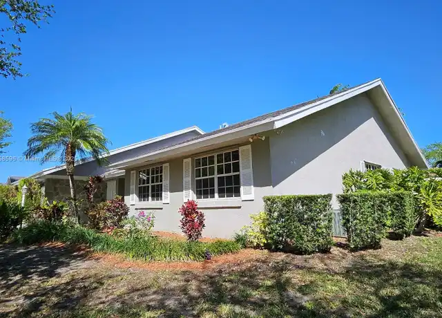 Property at 14863 SW 152nd Pl, Miami, FL, 33196, 4 beds, 2.5 baths, [object Object]