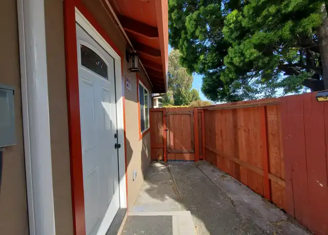Property at 3025 Belfast Way Unit 2, Richmond, CA, 94806, 1 bed, 1 bath, [object Object]
