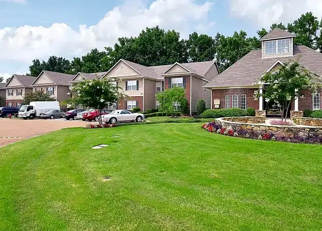 Property at Weatherstone Apartments - 5904 Chance Dr N, Horn Lake, MS, 38637, 1-3 bed, 1-2 bath, [object Object]