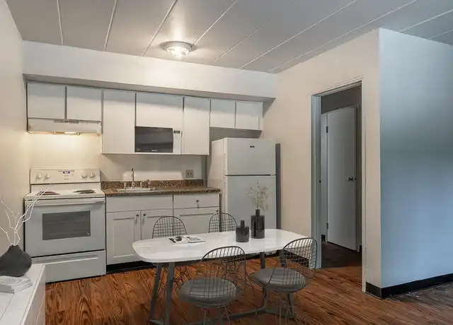 Property at Belle West - 46 West St, Akron, OH, 44303, 0-1 beds, 1 bath, [object Object]