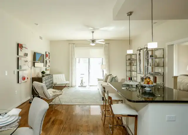Property at 800 Smith St Unit 5CF1, Houston, TX, 77002, 1 bed, 1 bath, [object Object]