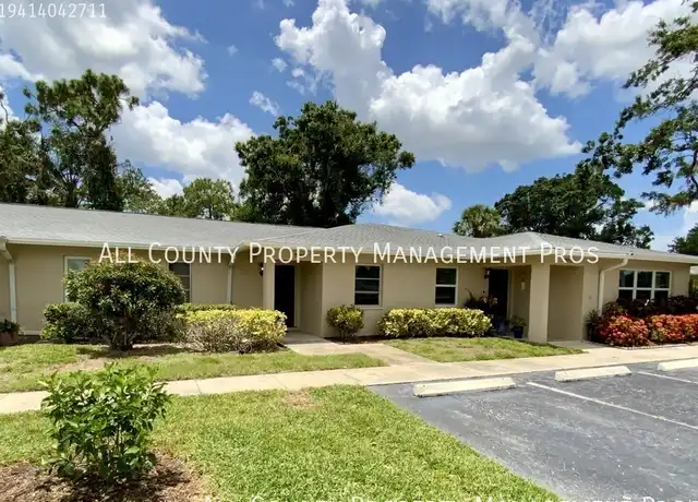 Property at 7060 W Country Club Dr N, Sarasota, FL, 34243, 1 bed, 1.5 baths, [object Object]