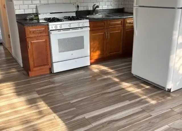 Property at 715 S 11th St Unit 3, Newark, NJ, 07108, 3 beds, 1 bath, [object Object]