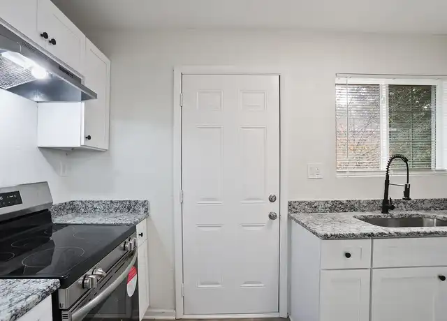 Property at Brentwood - 2060 Alison Ct SW, Atlanta, GA, 30311, 1 bed, 1 bath, [object Object]