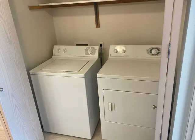 Photo of 3320 SE Jackson St, Albany, OR 97322