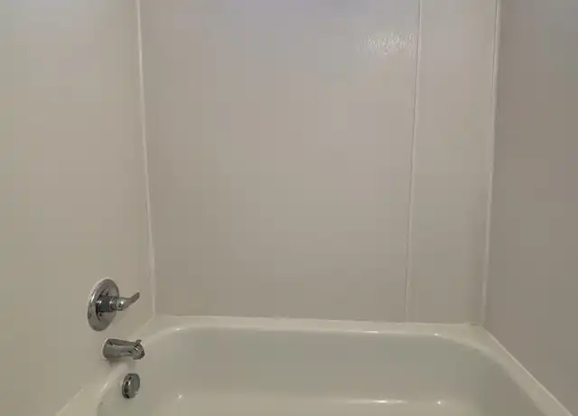 Property at 1010 W 5th Ave, Gastonia, NC, 28052, 2 beds, 2 baths, [object Object]