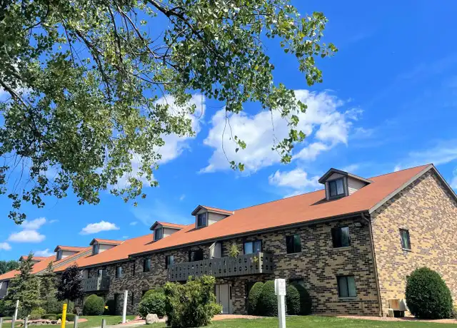 Property at 4700 S Supreme Ct Unit 4721-208, Greenfield, WI, 53228, 3 beds, 2.5 baths, [object Object]