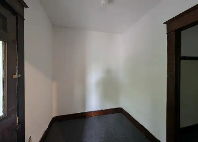 Property at 364 French St Unit 2, Buffalo, NY, 14211, 3 beds, 1 bath, [object Object]