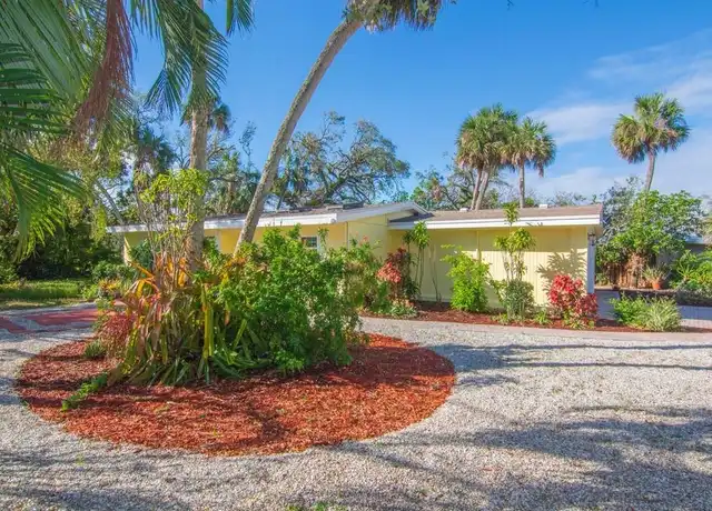 Property at 618 Holly Rd, Vero Beach, FL, 32963, 3 beds, 2.5 baths, [object Object]