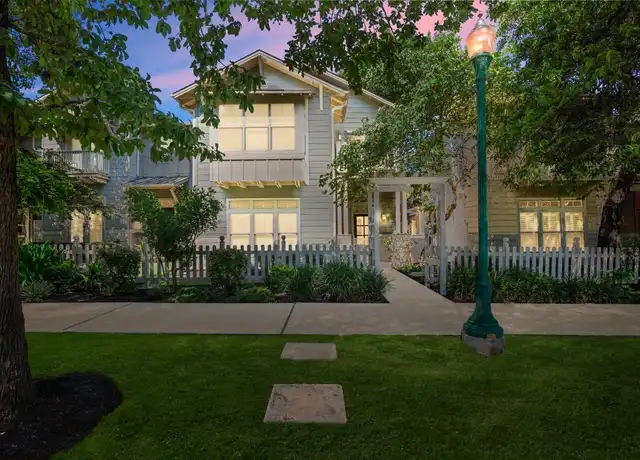 Property at 414 S Main St, Georgetown, TX, 78626, 3 beds, 2.5 baths, [object Object]