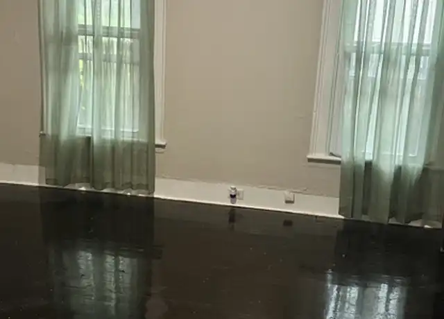 Property at 222 Davis St Unit 1ft floor, Syracuse, NY, 13204, 3 beds, 1 bath, [object Object]