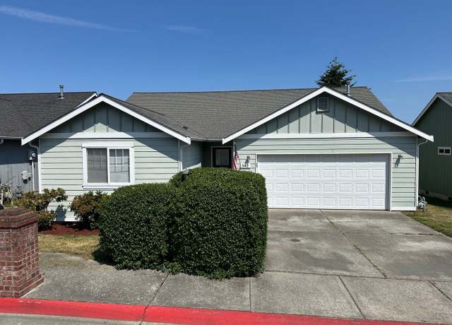 Photo of 942 NE Cordero Pl, Oak Harbor, WA 98277