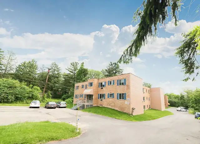 Property at Colonial Commons - 283 Moon Clinton Rd, Coraopolis, PA, 15108, 1-2 bed, 1 bath, [object Object]