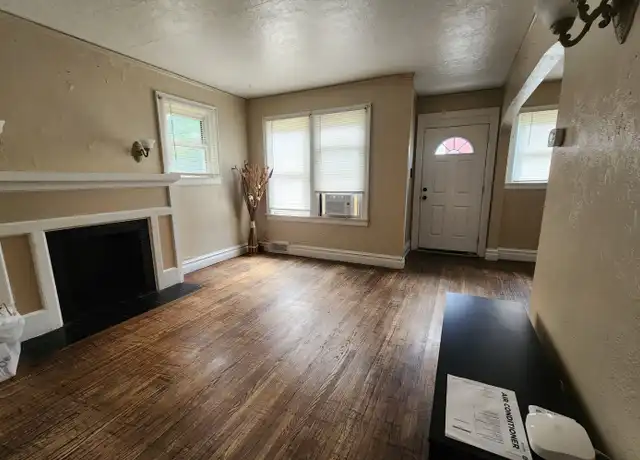 Property at 104 Foster Ave Unit 1, Beckley, WV, 25801, 3 beds, 1 bath, [object Object]