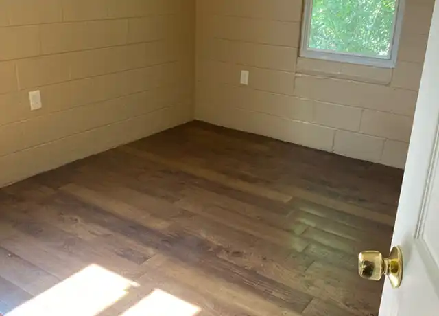 Property at 113 Shelby Ln Unit A, Albany, GA, 31701, 2 beds, 1 bath, [object Object]