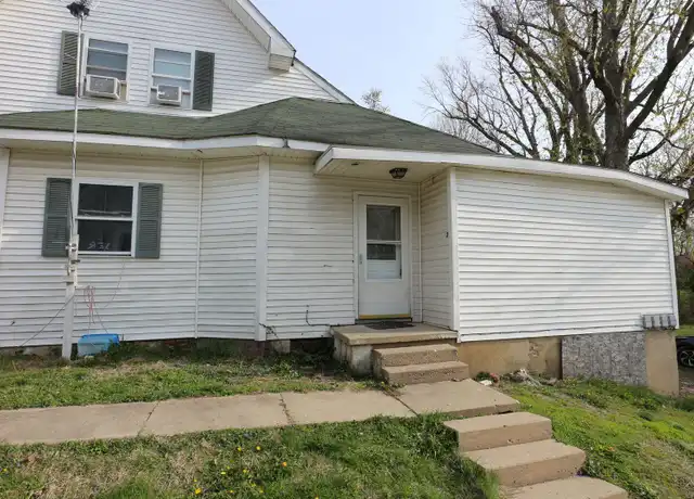 Property at 751 N Clay St Unit 2, Frankfort, IN, 46041, 2 beds, 1 bath, [object Object]