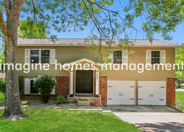 Property at 290 Amber Jack Dr, Ballwin, MO, 63021, 3 beds, 2.5 baths, [object Object]