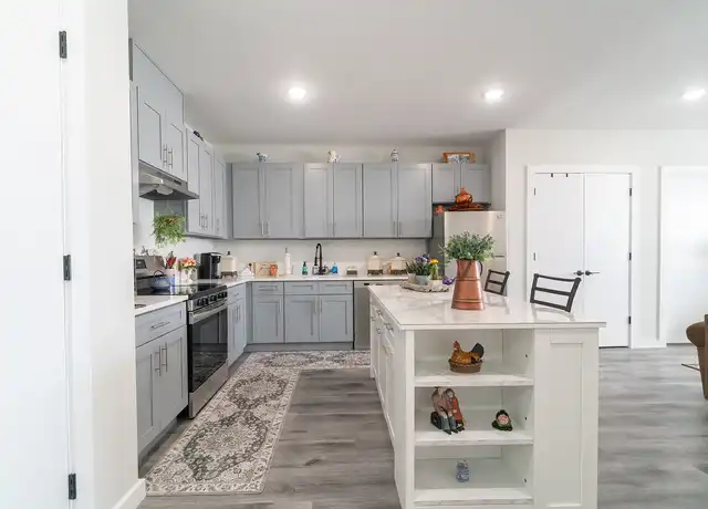 Property at Jackson 55+ Apartments - 100 Jackson Ave, Carteret, NJ, 07008, 1 bed, 1 bath, [object Object]