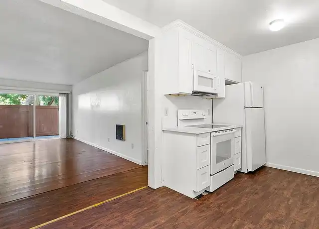 Property at 1010 W MacArthur Blvd #45, Santa Ana, CA, 92707, 1 bed, 1 bath, [object Object]