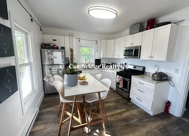 Property at 5 Day St Unit 2T, North Cambridge, MA, 02140, 3 beds, 1 bath, [object Object]