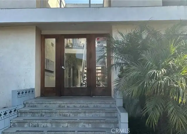 Property at 2122 Ocean Park Blvd Unit 10, Santa Monica, CA, 90405, 1 bed, 1 bath, [object Object]