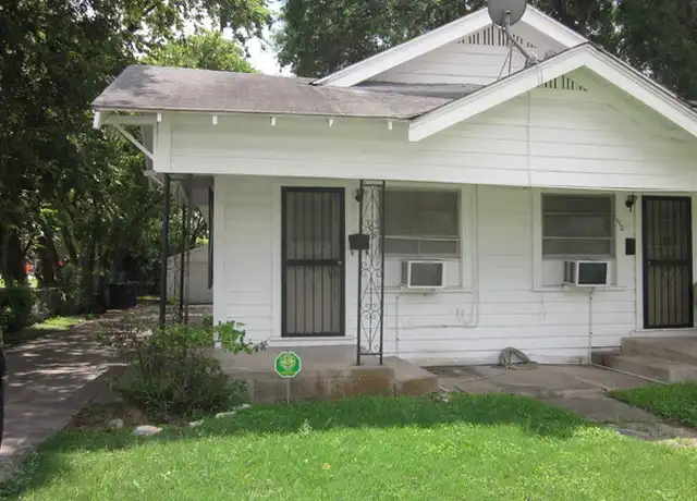 Property at 108 W Drexel Ave, San Antonio, TX, 78210, 1 bed, 1 bath, [object Object]