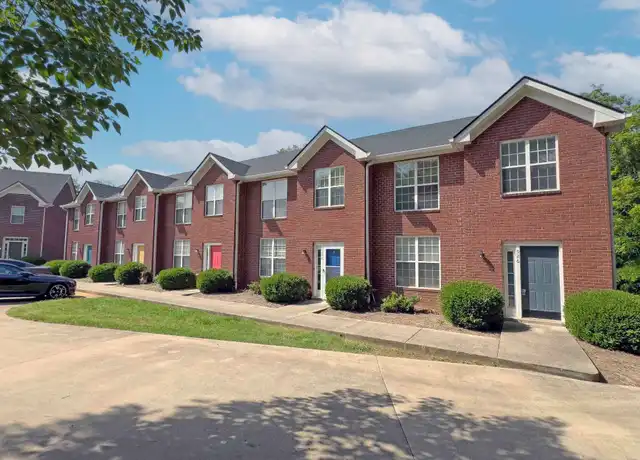 Property at 526 S 1st St, Clarksville, TN, 37040, 2 beds, 2.5 baths, [object Object]