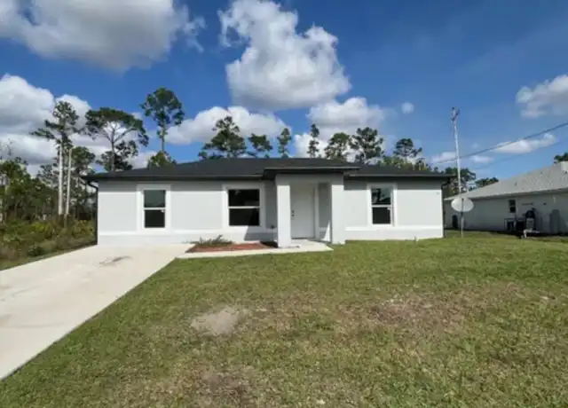 Property at 1135 Chiefland St E, Lehigh Acres, FL, 33974, 3 beds, 2 baths, [object Object]