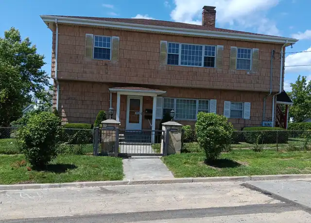 Property at 2 Hillcrest Ave Unit 1, Rye Brook, NY, 10573, 2 beds, 1 bath, [object Object]