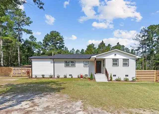 Property at 150 Della Dr, Raeford, NC, 28376, 3 beds, 2.5 baths, [object Object]