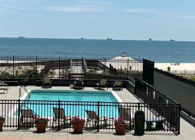 Property at 650 Shore Rd Unit 4R, Long Beach, NY, 11561, 1 bed, 1 bath, [object Object]