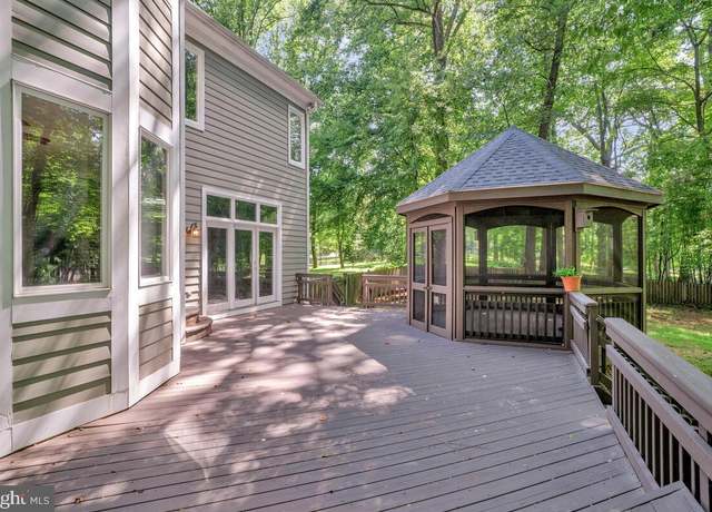 Photo of 502 Seneca Knoll Ct, Great Falls, VA 22066