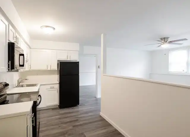 Property at Country Gardens Apartments - 116 Colleen Rd, Troy, NY, 12180, 1-2 bed, 1 bath, [object Object]