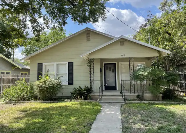 Property at 588 S Castell Ave, New Braunfels, TX, 78130, 2 beds, 1 bath, [object Object]