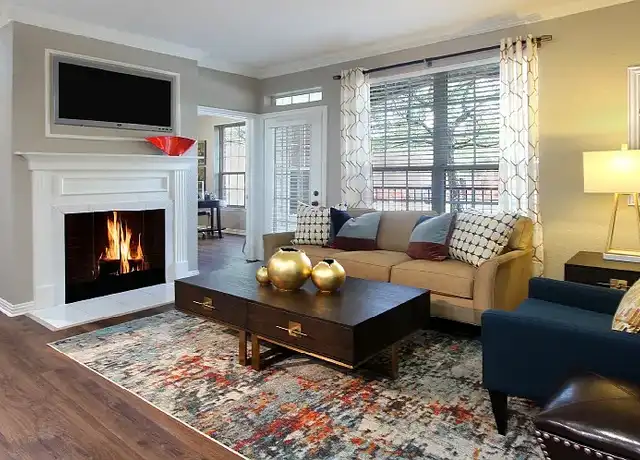 Property at Lenox Village Apartments - 7201 Pioneers Blvd, Lincoln, NE, 68506, 1 bed, 1 bath, [object Object]