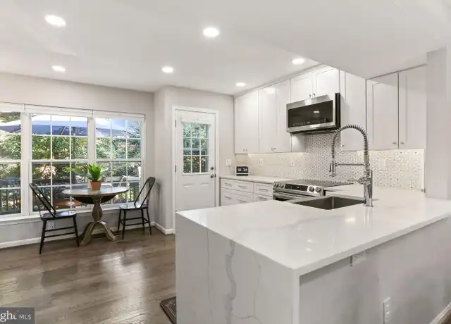 Property at 8078 Sebon Dr, Vienna, VA, 22180, 2 beds, 1.5 baths, [object Object]