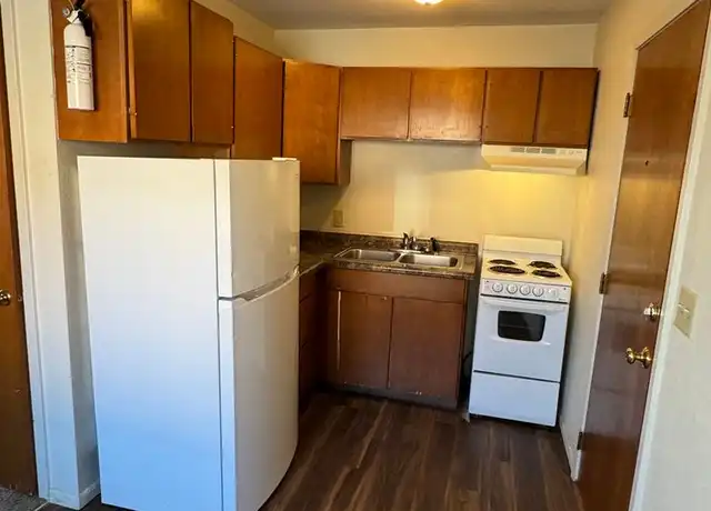 Property at 1706 Continental Dr Unit 111, Grand Forks, ND, 58201, 1 bed, 1 bath, [object Object]