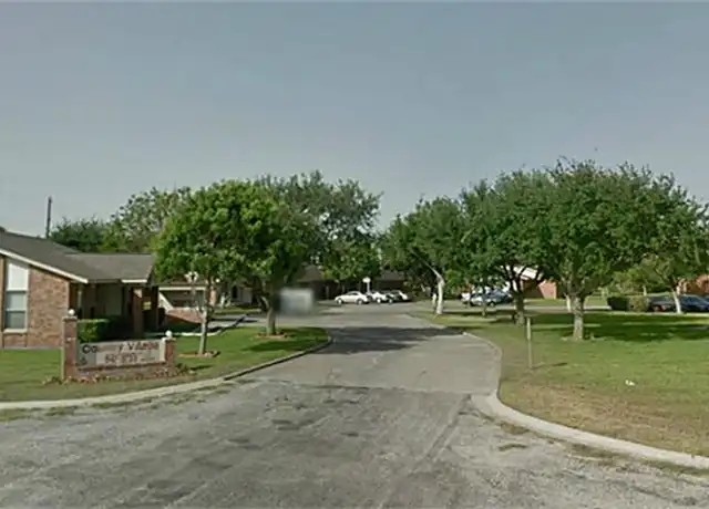 Property at 1500 Hackberry Ln, Mathis, TX, 78368, 1 bed, 1 bath, [object Object]