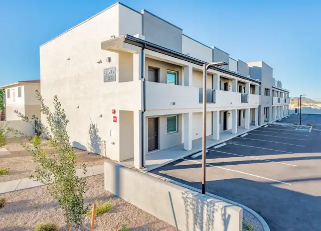 Property at 21606 N 23rd Ave Unit 107 B101, Phoenix, AZ, 85027, 2 beds, 2 baths, [object Object]